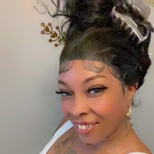 Meet your Posher, Adua